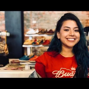 Meet your Posher, Janelle